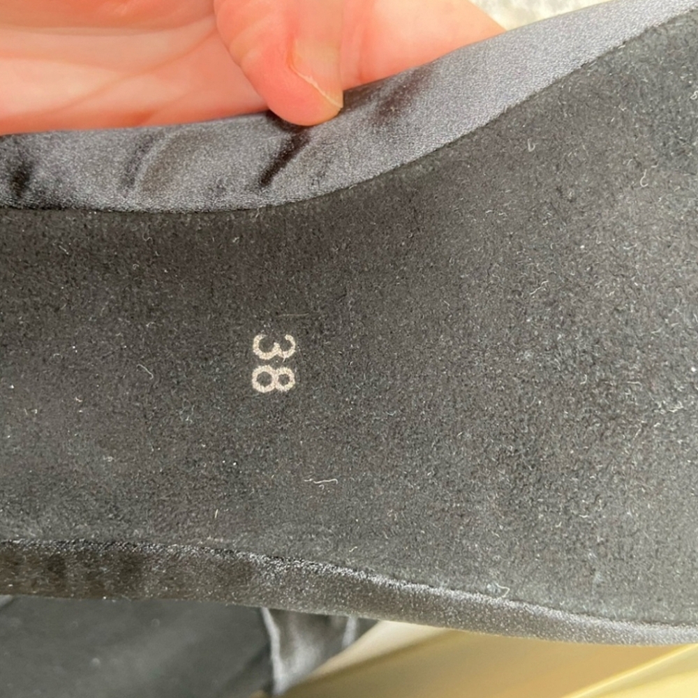 Burberry Satin Slipper - Picture 7 of 7